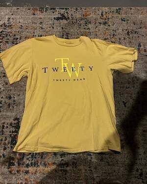 Vintage 1995 Tweety Wear Looney Tunes Tweety Bird Graphic T-Shirt